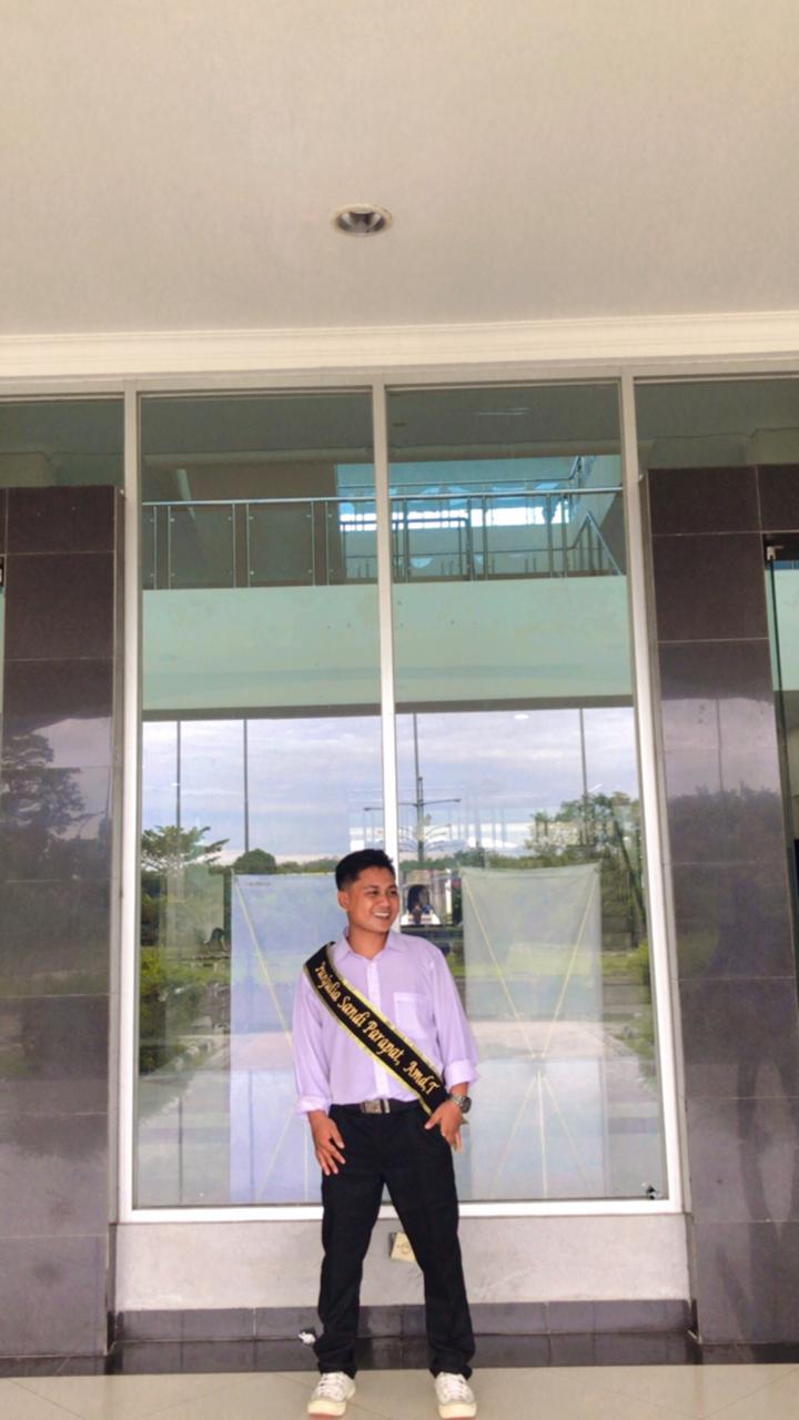 Panjulia Sandi Parapat